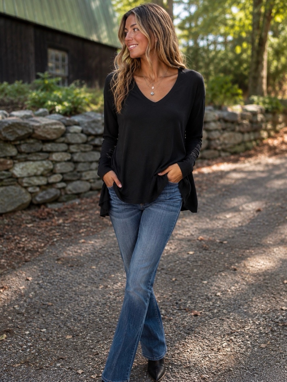 BCBG 100% Marino Wool Black V-Neck Long Sleeve Pullover